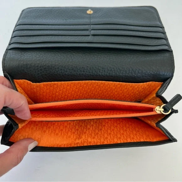 ♦️SOLD♦️TOUS Rose Collection Dark Green Pebbled Calfskin Leather Front Logo Flap - Picture 8 of 13